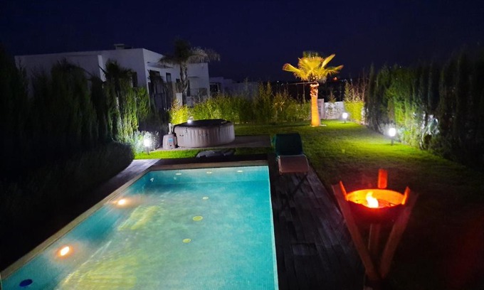 Plage des Nations Villa | SUPERBE VILLA AVEC PISCINE PLAGES DES NATIONS