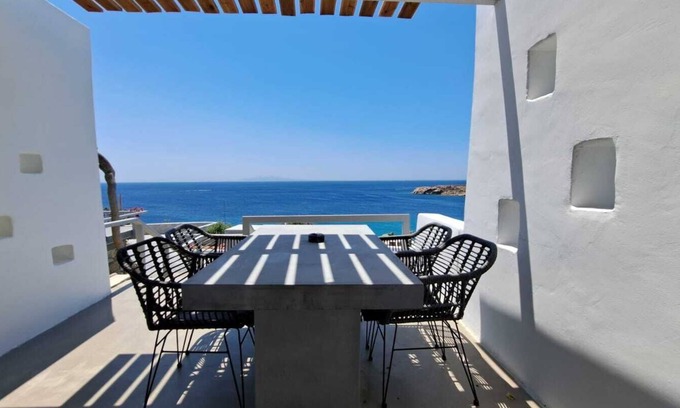 Paradise Hotel | Superior Apartment 14- Sea View, Shared Infinity pool, Pool Bar, Gym