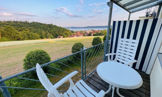Spalt Apartment | Superior apartment with lake view
