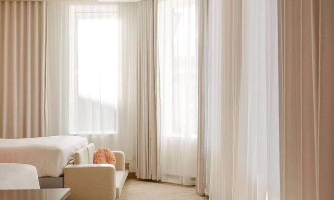 Saint-Roch Hotel | Superior Suite 3 - Rose Hôtel Invisible