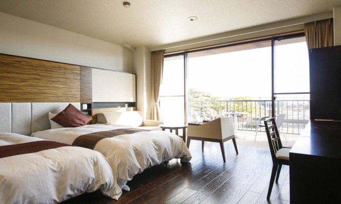 Osatsucho Hotel | Superior Twin with Terrace vs New 36 No Sm/Toba Mie