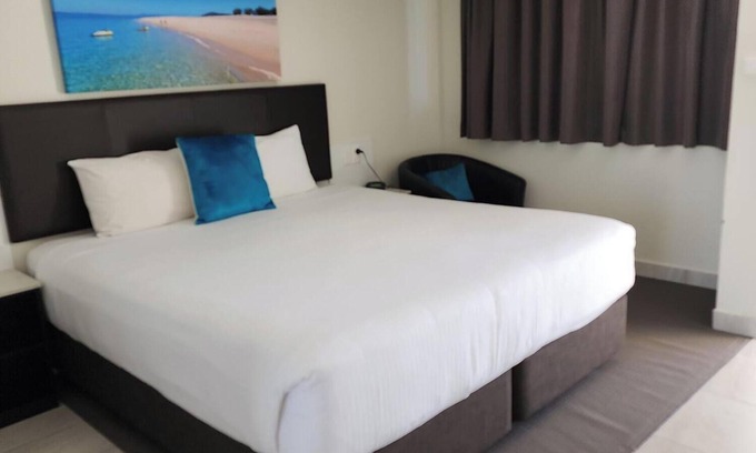 Emu Park Apartment | Superior Unit 20 Endeavour