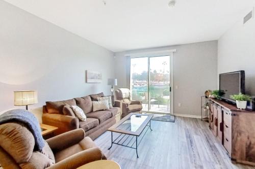 Superstition Lakes Apartment | Superstition Springs