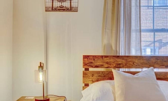 East Stroudsburg Apartment | Supreme Luxury Industrial Style King Suite