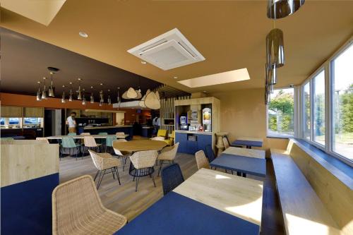 Paroisse Notre-Dame Hotel | Sure Hotel by Best Western Dole