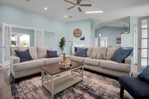 Holly Ridge House | Surf City Serene Waterfront Vacation Home