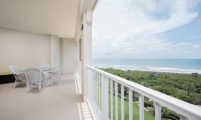 Palm Coast Apartment | Surf Club I 2606, 2 Bedrooms, Ocean Front, 2 Pools, Sleeps 6, Penthouse