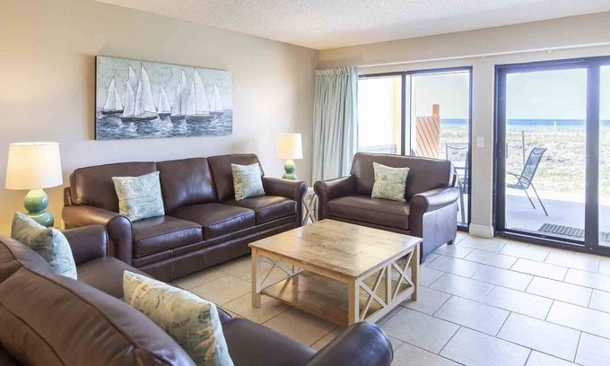 Fort Walton Beach Condo | Surf Dweller #105 | Ground Floor, Gulf Views!