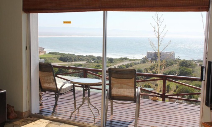 Wavecrest Apartment | Surf View