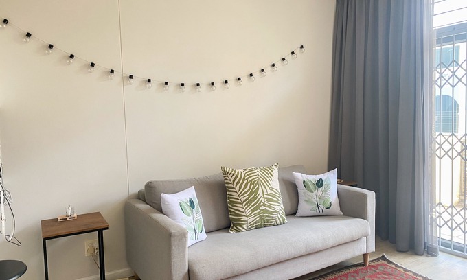 Muizenberg Apartment | Surf-Work-Chill @ the Empire