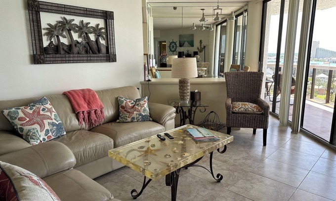 Miramar Beach Condo | Surfside Resort-125 Dollar nights 09/08-9/12 Heated Pool, hot tubs&Beach Setup.