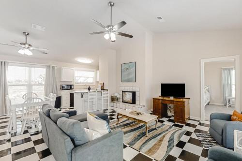 Fort Morgan House | Surfwatch