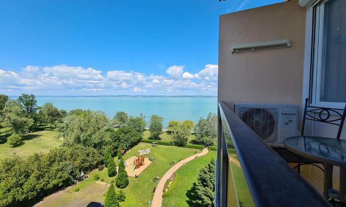 Siofok Aranypart Apartment | Surman Apartmanok