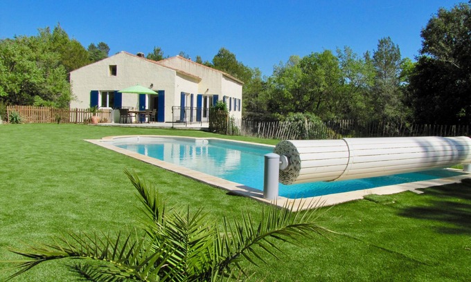 La Verdiere House | Surrounded by nature, Gorges du Verdon, 5 bedrooms, sleeps 12, swimming pool