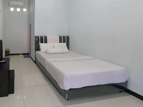 Kebumen Hotel | Surya Abadi Homestay Syariah RedPartner
