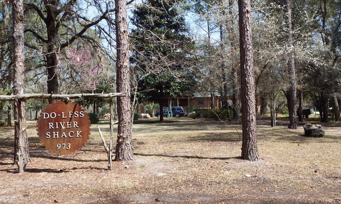 Mayo House | Suwannee River Vacation Rental 'Do-Less' River House on Water...WIFI Available