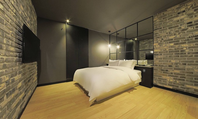 Guun-dong Hotel | Suwon Guundong Wol