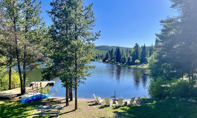 Okanagan-Similkameen House | Svenska Stugan On Osprey Lake