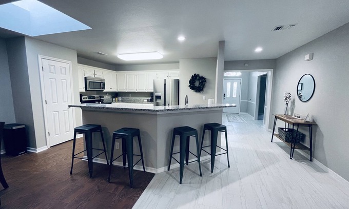 Amarillo House | SW Amarillo Large Westover Beauty Near I27 South