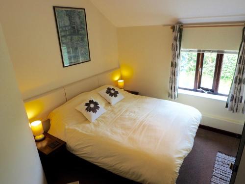 Cowbridge Apartment | Swallow Cottage at Duffryn Mawr Cottages