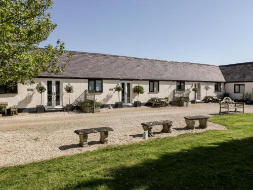 Sedgehill House | Swallow Cottage