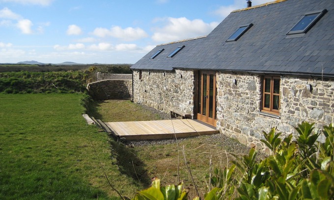 Carnhedryn House | Swallows Nest St Davids, family friendly, quiet, short breaks in low season