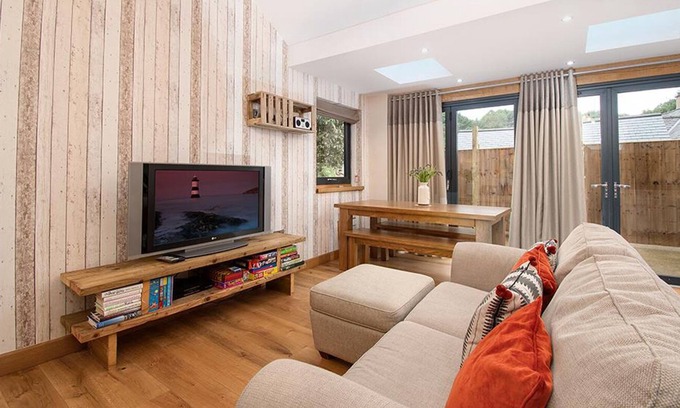 Holywell House | Swallows Nest - Two Bedroom House, Sleeps 4