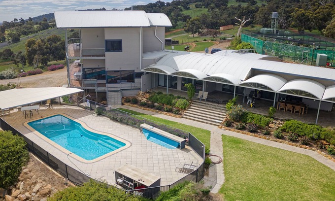 Baskerville House | Swan Valley Heights Merino Manor