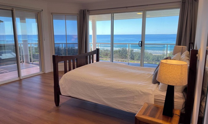 Castaways Beach House | Sweeping ocean views and pool. Large house in quiet area. Fully air conditioned