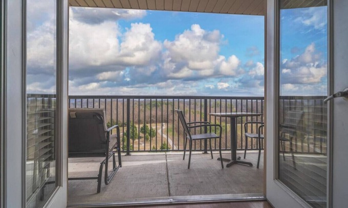 Pigeon Forge Condo | Sweet Bear - Unit 2701 - FREE Attraction Ticket with EACH night Stay Including Dollywood