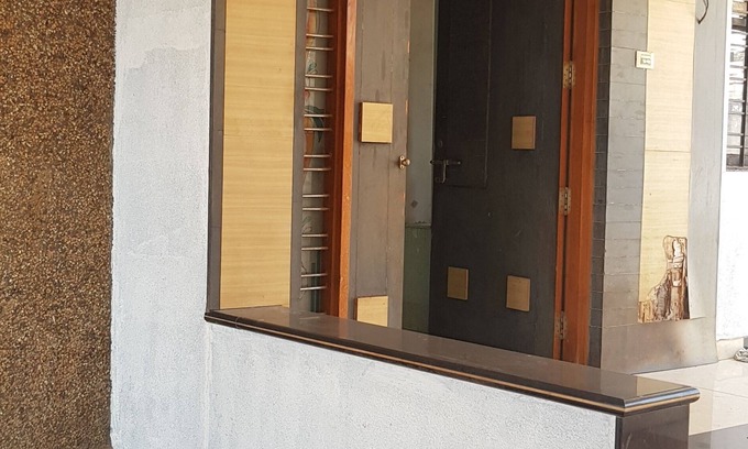 Nashik House | Sweet bunglow at the centre of the city