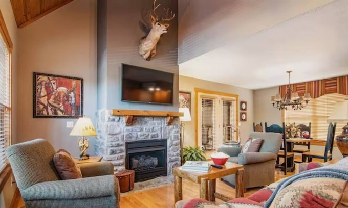 Reeds Spring House | Sweet Cabin Retreat
