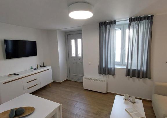 Paleopolis Apartment | Sweet & Cosy Αpartment in Chora's old town