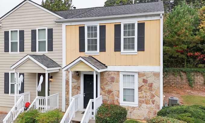 Marietta House | Sweet Home 10 Minutes From KSU
