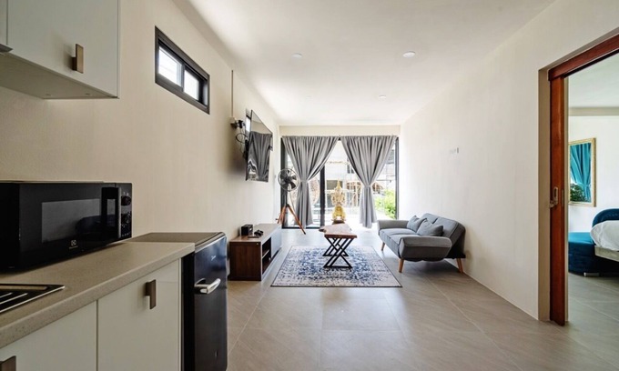 Maret Villa | Sweet home sea view pool apartment 5 mins from beach