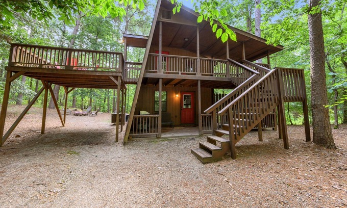 Broken Bow Cabin | Sweet Surrender: 1 BR, 1 Bath, Sleeps 4