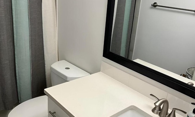 Highland Park Apartment | Sweet three bedroom