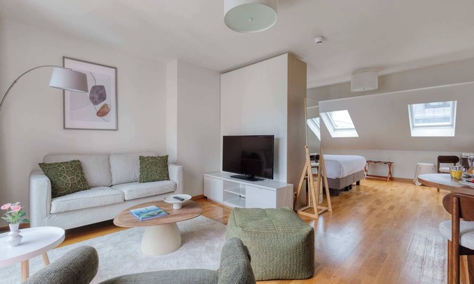 Upper Town Apartment | Sweett | Deluxe Studio B-51