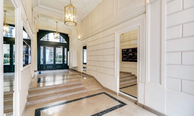 Gaillon Apartment | Sweett | Paix - Three Bedroom Apartment, Sleeps 6