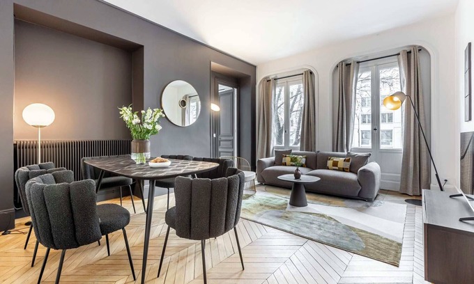 Faubourg-du-Roule Apartment | Sweett | Wagram Suite IV