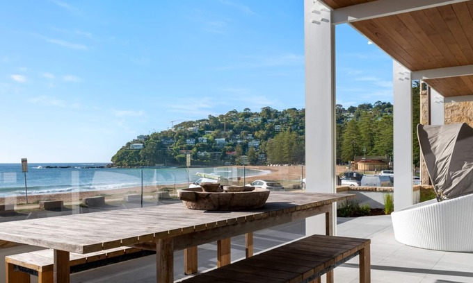 Palm Beach House | SWELL by Palm Beach Holiday Rentals