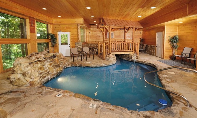 Gatlinburg - Pigeon Forge Cabin | Swim Among Waterfalls, Enjoy Hot Tub Soaks, Sip Fireside, Play Tennis & Hike Trails - Copper River
