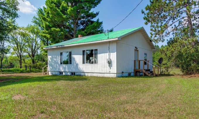 Bear Lake House | Swim, Fish & Explore: Quiet Bear Lake Gem!