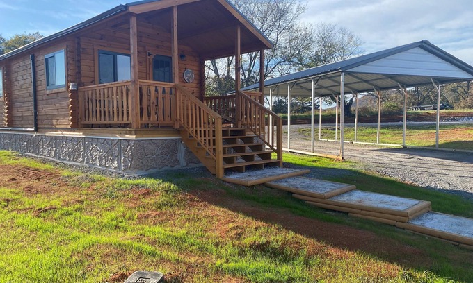 Scottsboro Cabin | SWIMBAIT CABIN