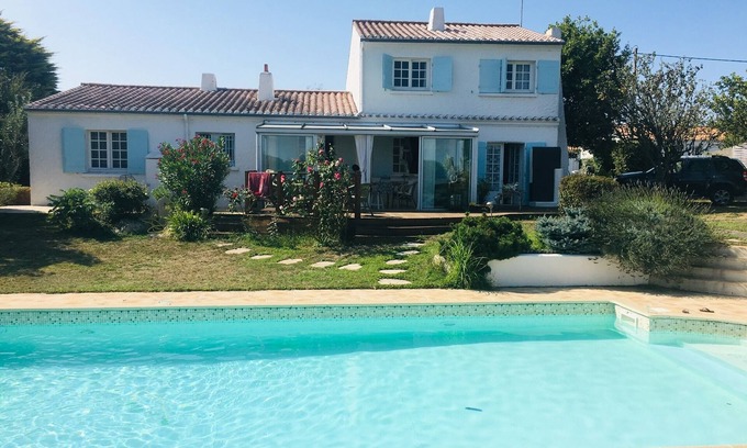 Saint-Hilaire-de-Riez House | Swimming pool house 10/12pers