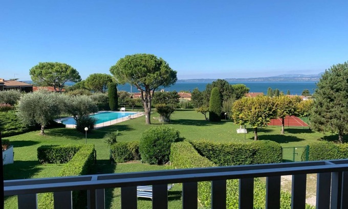 Cisano Villa | Swimming pool, barbecue, tennis - 20' min. from Gardaland!