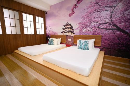 Subang Jaya Hotel | Swing & Pillows - USJ Taipan