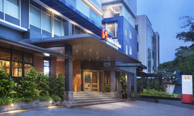 Kebon Kacang Hotel | Swiss-Belinn Wahid Hasyim