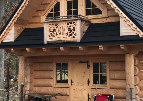 Steninge Ski Chalet | Swiss Chalet