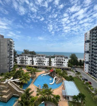 Tanjung Apartment | Swiss Garden Residence Pool Sea view Beach Resort LUXURY apartment & FaMiLy SUITE